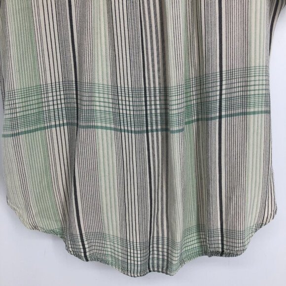 Universal Thread Goods Light Green Short Sleeve Plaid Button up Shirt M - Picture 11 of 15